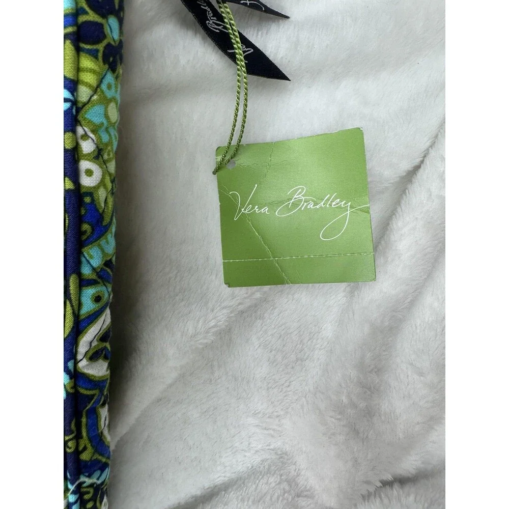 NEW Vera Bradley 17